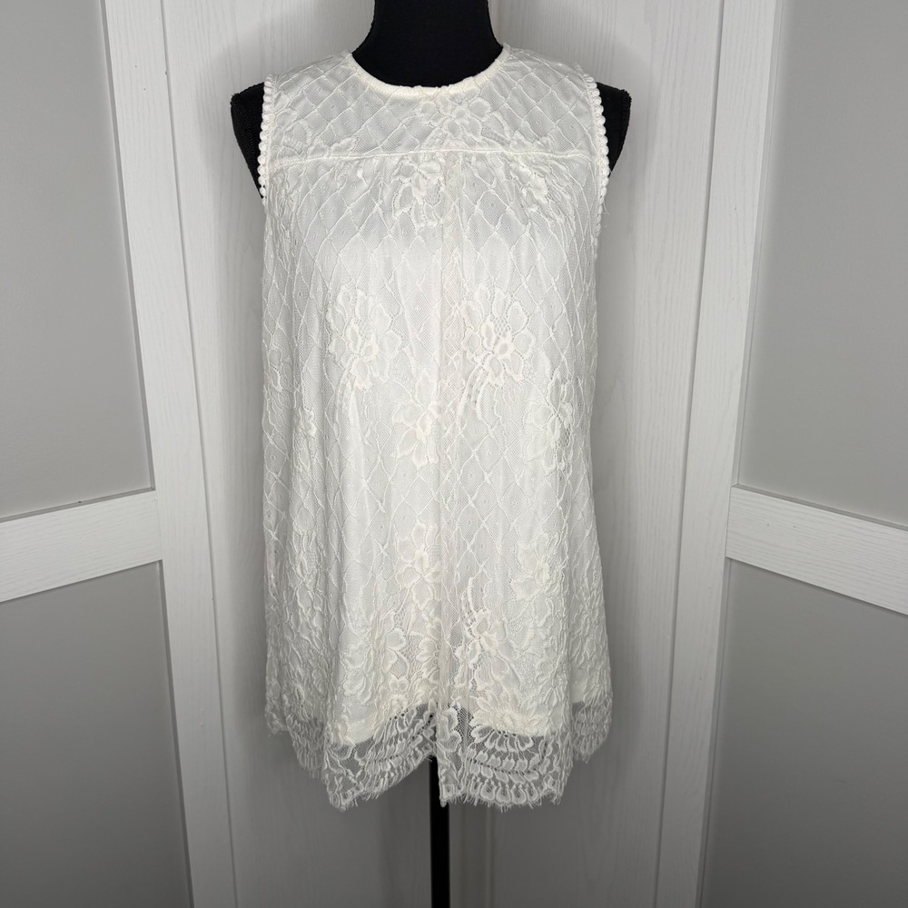 Daytrip Lace Sleeveless Top Womens Medium White Relaxed Fit Floral Shell